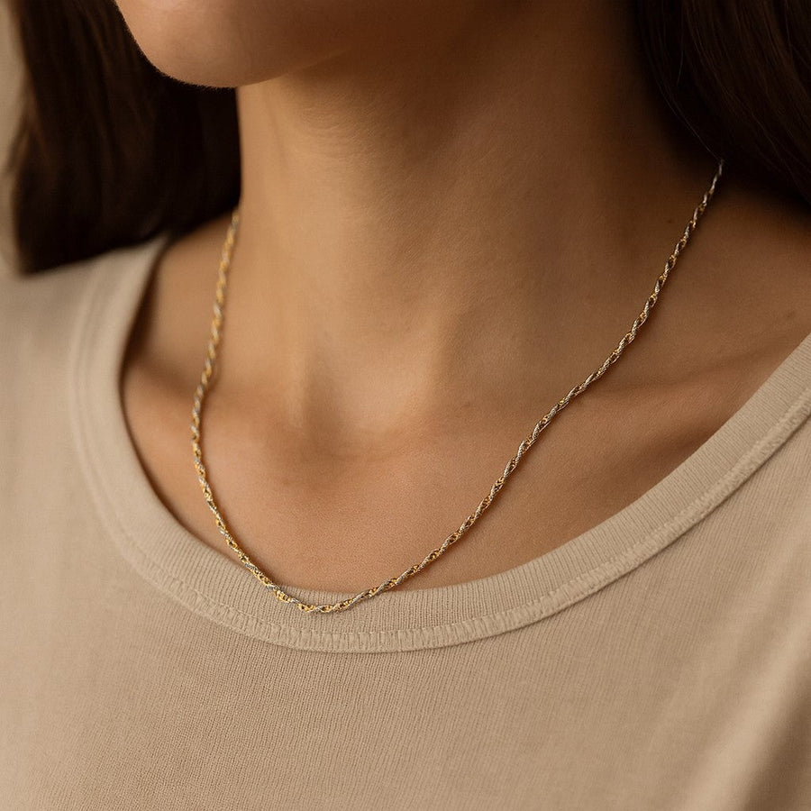 10KT Gold 2-Tone Rope Chain Necklace Bijoux Signé Luxo 16" Yellow/White 