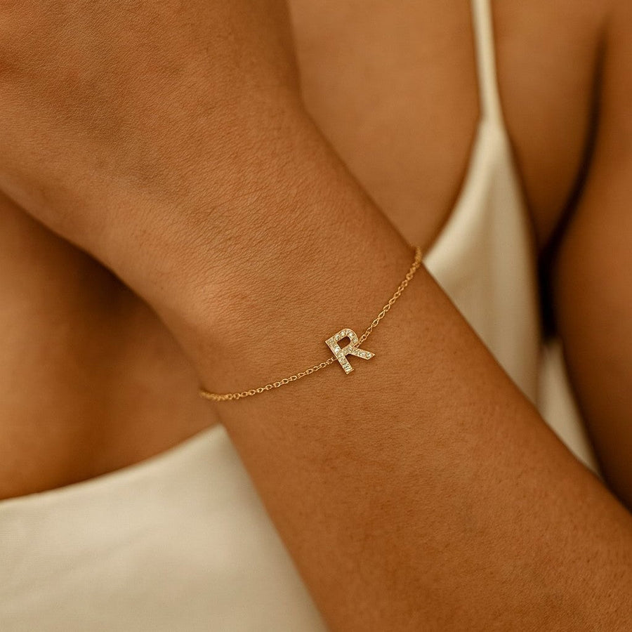 10KT Gold Diamond Initial Bracelet Bracelet Bijoux Signé Luxo Yellow 