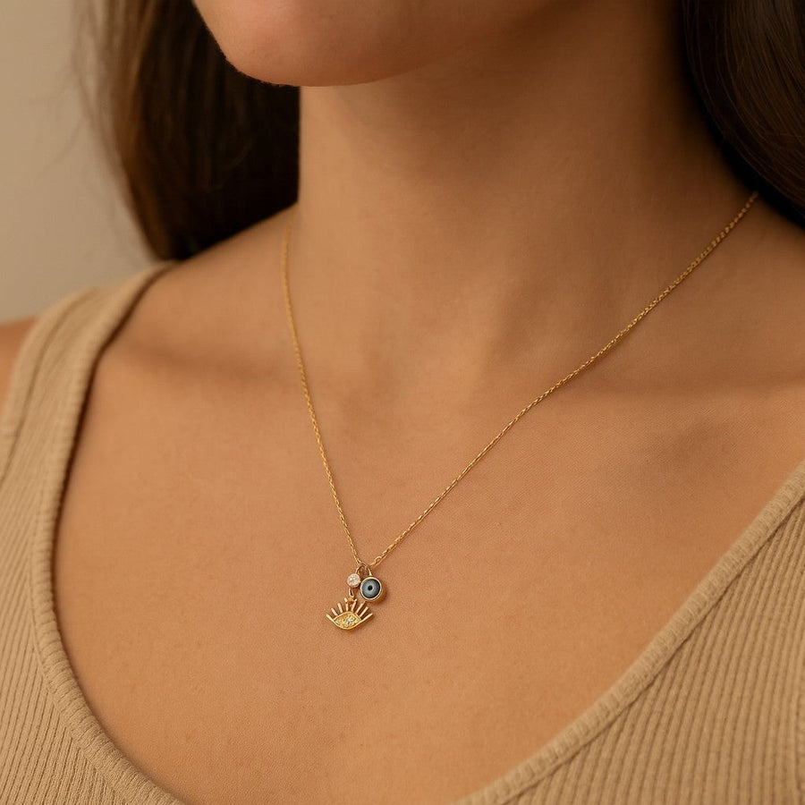 10KT Gold Evil Eye Necklace Necklace Bijoux Signé Luxo 