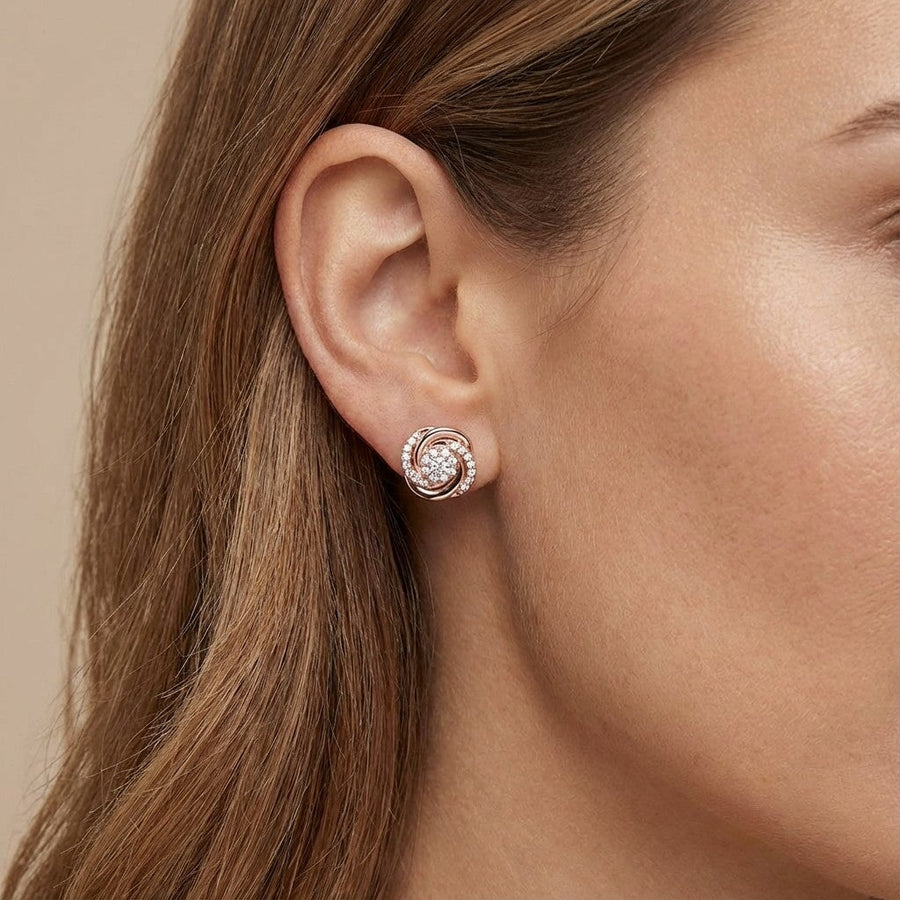 10KT Gold Flower Studs Earrings Bijoux Signé Luxo Rose 