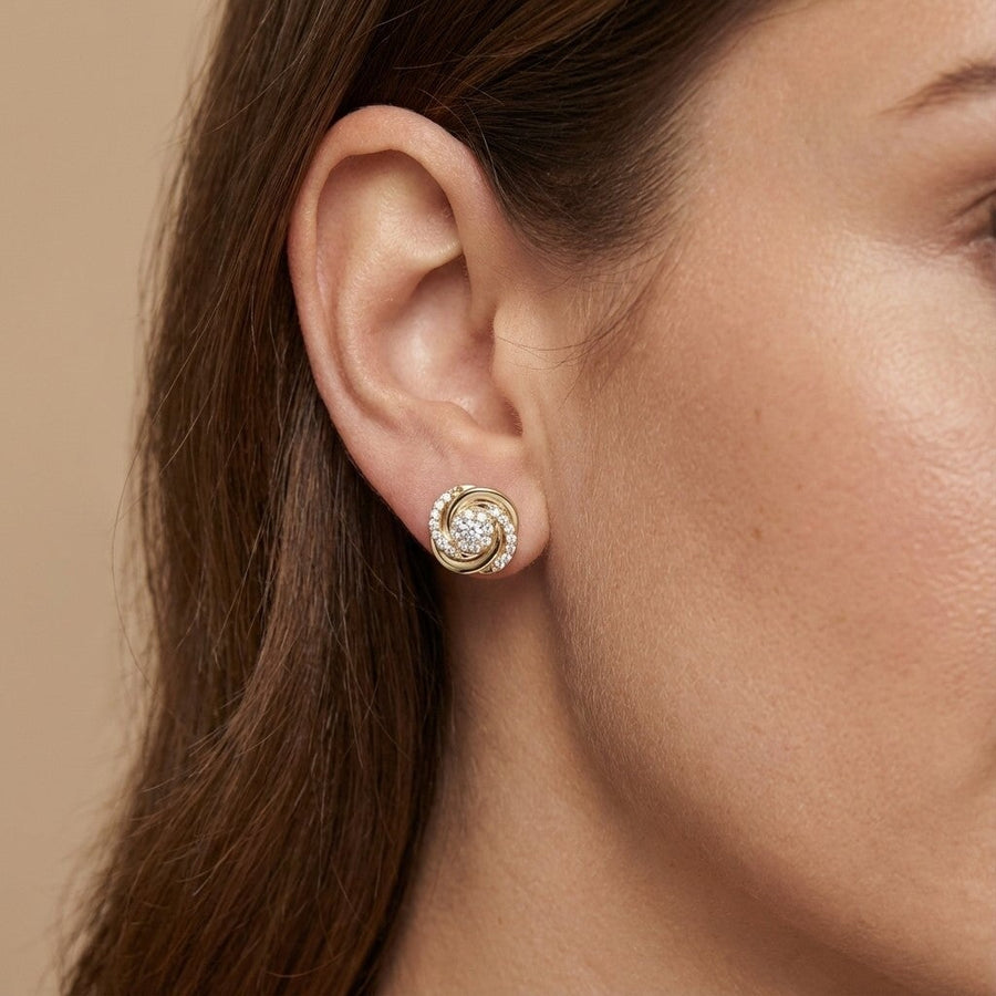 10KT Gold Flower Studs Earrings Bijoux Signé Luxo Yellow 