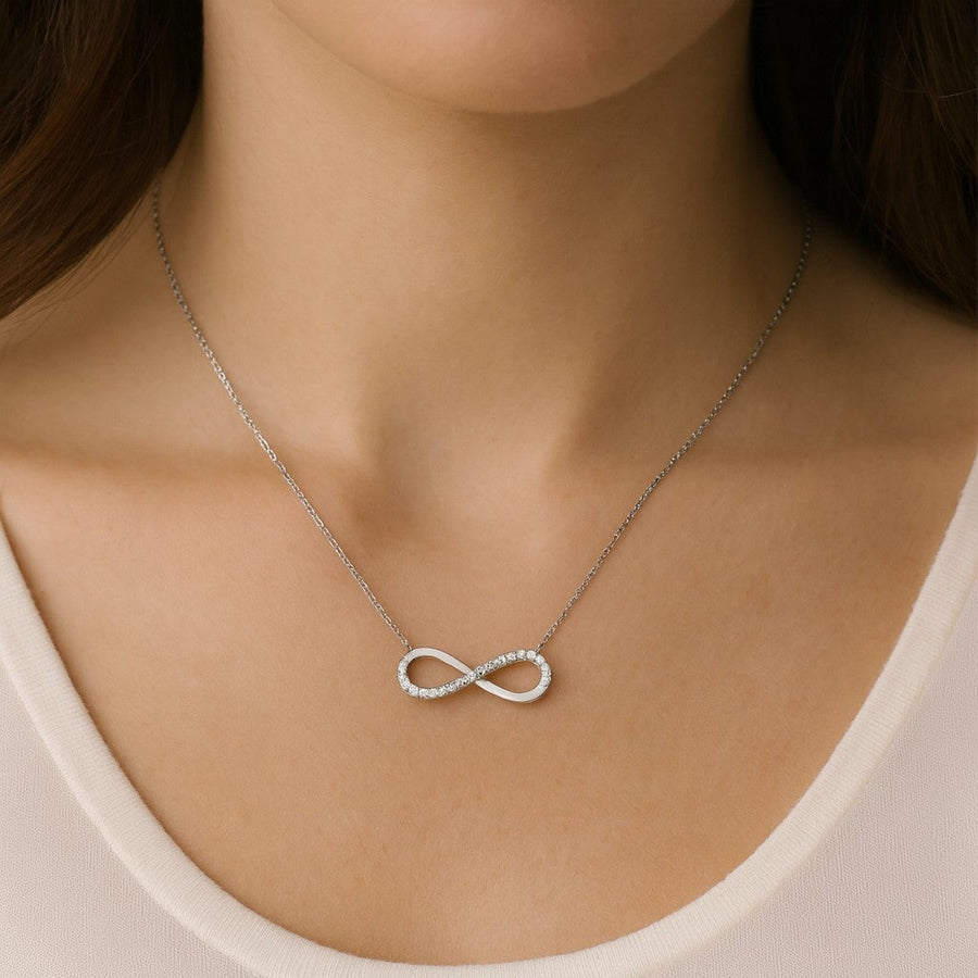 10KT Gold Infinity Cubic Necklace Necklace Bijoux Signé Luxo White 