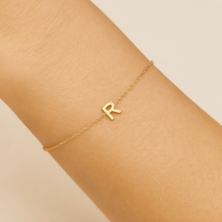 10KT Gold Initial Bracelet Bracelet Bijoux Signé Luxo 