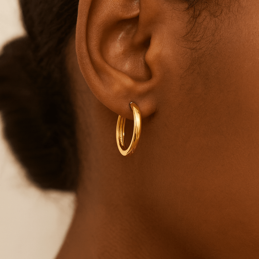 10KT Gold Prestige Huggies Earrings Bijoux Signé Luxo 