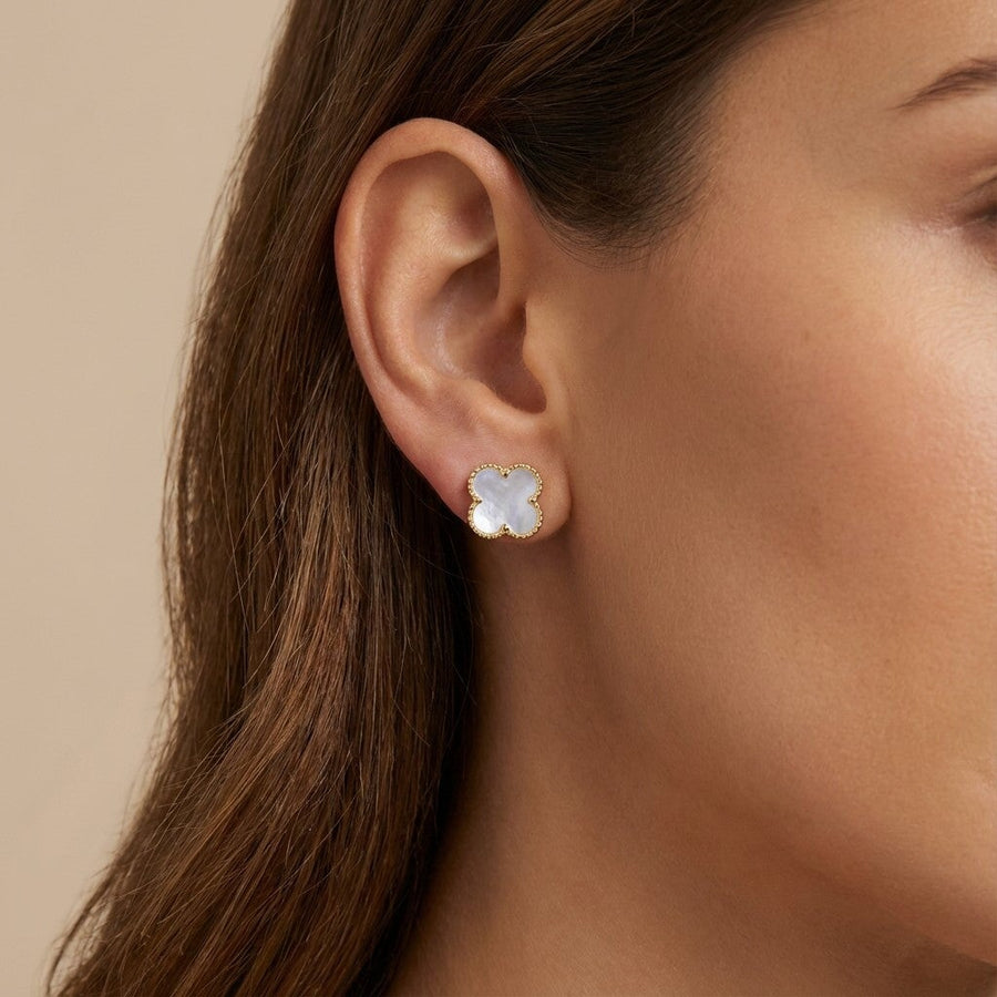 10KT Gold Vintage Clover Mother of Pearl Studs Earrings Bijoux Signé Luxo 
