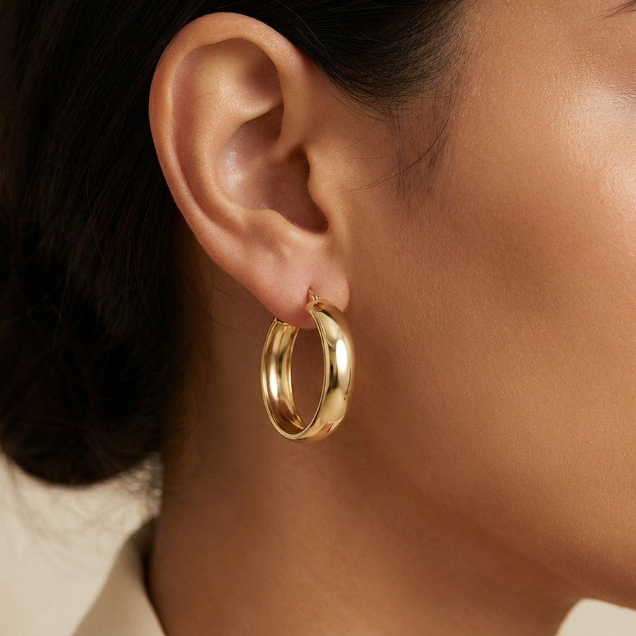 10KT Yellow Gold Jessy Hoops Earrings Bijoux Signé Luxo 15 mm Yellow 