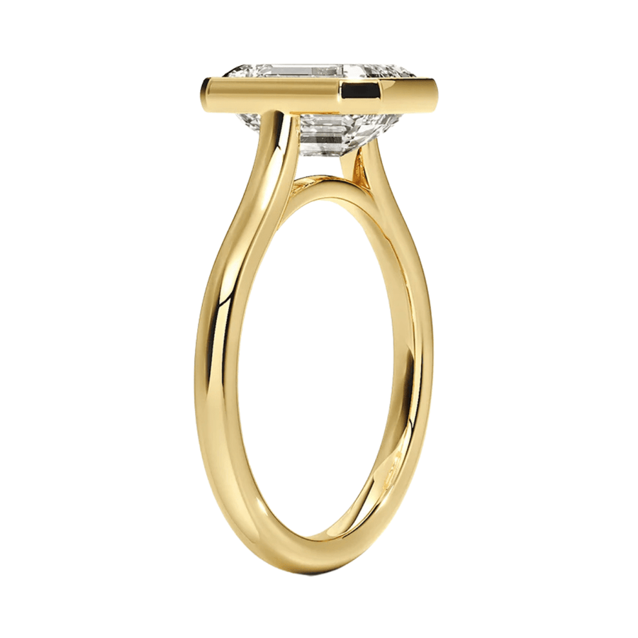 Emerald Bezel Lab Diamond Engagement Ring Bijoux Luxo 